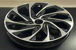 17x7.0 Inch Alloy Wheels 5 Holes Car Rim PCD 5x114.3, XX-XX646-LW3